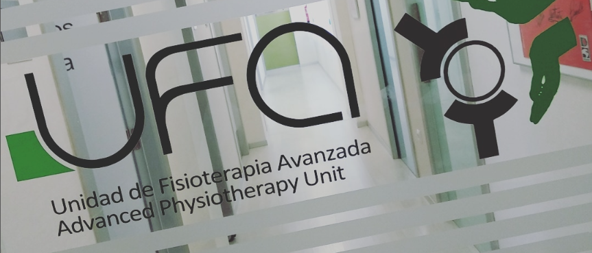 Logo UFA en puerta